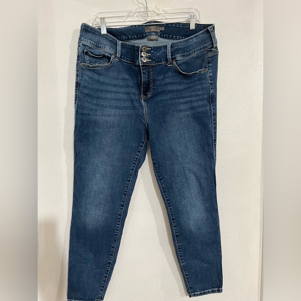 Torrid feel the fit jagging super soft size 18 S jeans